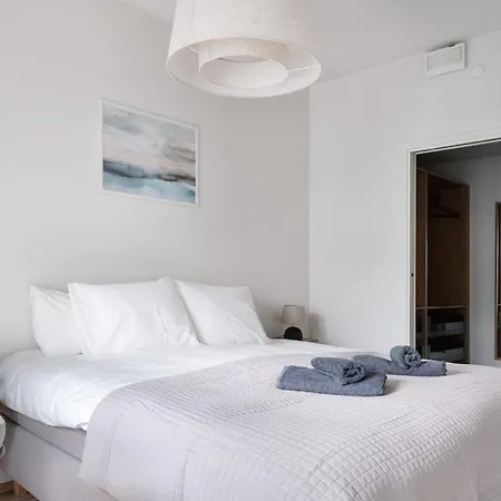 Modern Near Tripla Mall With Gym Access הלסינקי