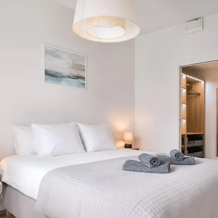 Modern Near Tripla Mall With Gym Access * הלסינקי