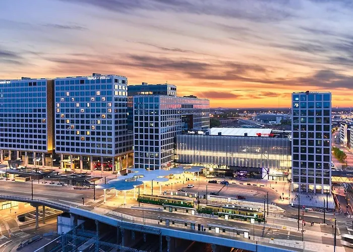 Modern Near Tripla Mall With Gym Access *