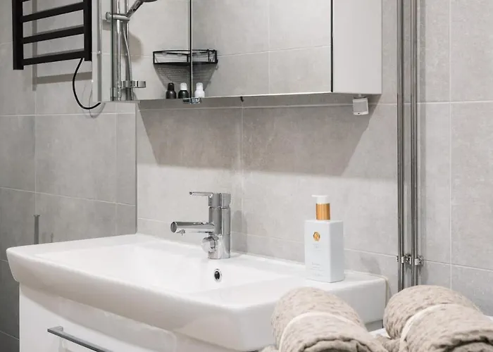 Modern Near Tripla Mall With Gym Access Helsinki